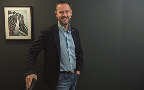 Photo of Ian Rickwood at Henley Investments offices October 2016