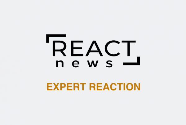 Ian Rickwood React News Exclusive - Mini BudgetOff-white