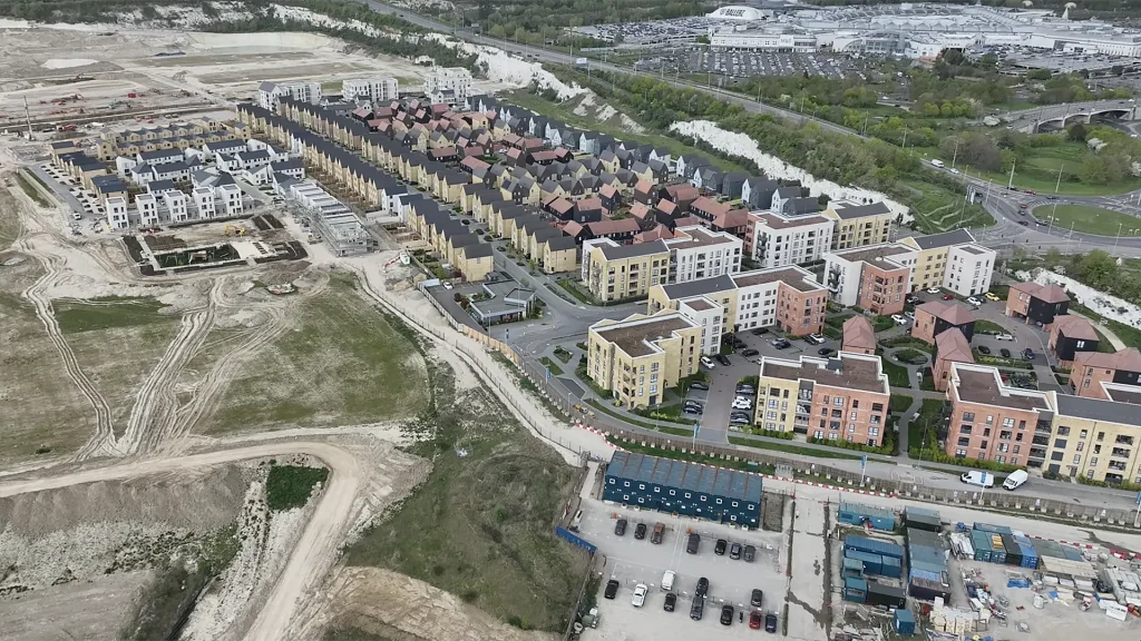 Landscape-Led Regeneration Green infrastructure and landscape-led development at Ebbsfleet