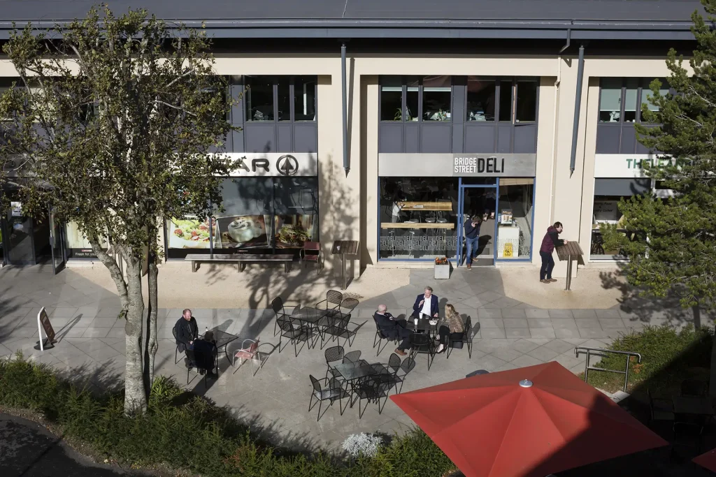 Retail and Amenity Space at Riverwalk Café and amenity facilities serving occupiers at Riverwalk Business Campus